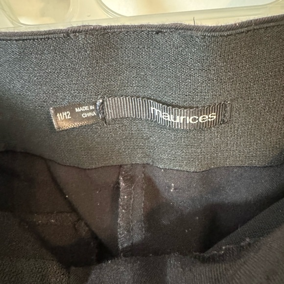 Black Capri Pants - Picture 3 of 6